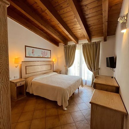 Hotel La Borgata San Pantaleo Dış mekan fotoğraf